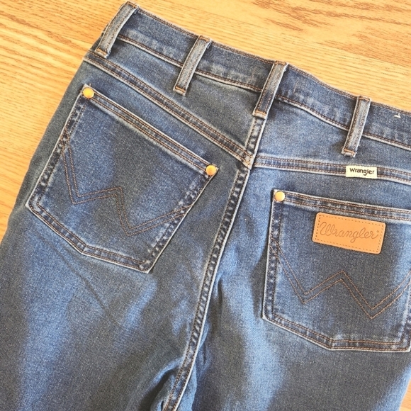 NWOT Wrangler Wriggler High Rise Skinny Jeans, Size 29 - Picture 8 of 12